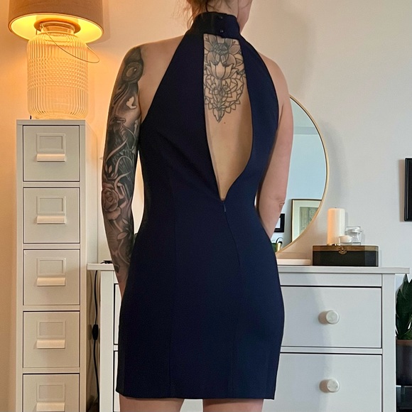 Halter neck backless mini dress - Picture 4 of 7